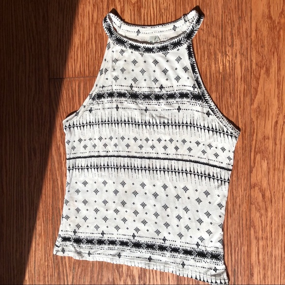 patterned high neck tank top - Picture 1 of 3